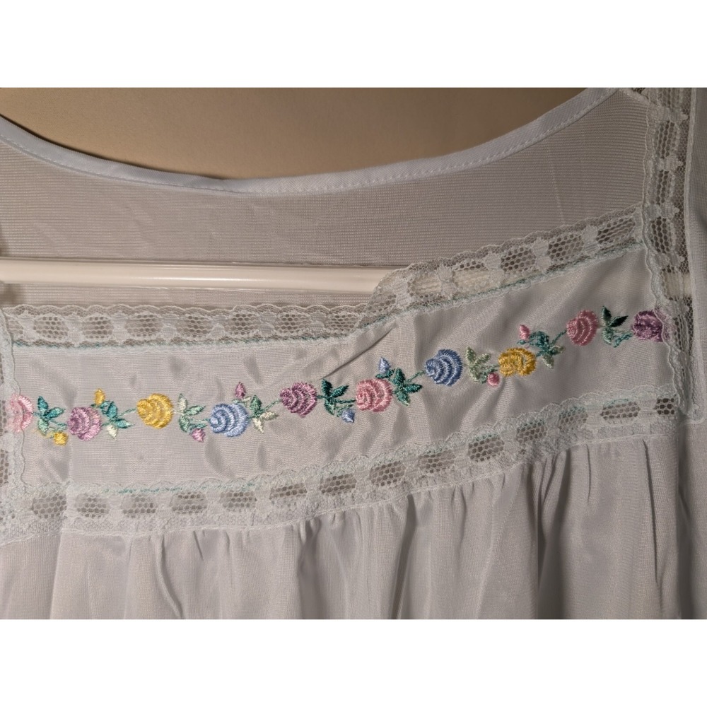 Vintage Light Blue Nightgown‎ Long Sleeve Floral Embroidered Lace Trim Flaw - Picture 2 of 4